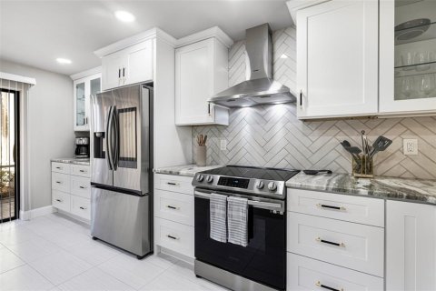 Adosado en alquiler en Fort Myers, Florida, 2 dormitorios, 117.61 m2 № 1564369 - foto 6