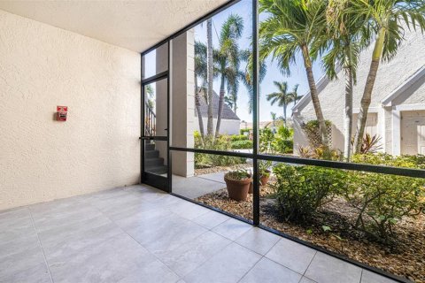 Adosado en alquiler en Fort Myers, Florida, 2 dormitorios, 117.61 m2 № 1564369 - foto 1