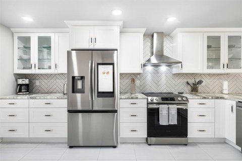 Adosado en alquiler en Fort Myers, Florida, 2 dormitorios, 117.61 m2 № 1564369 - foto 2