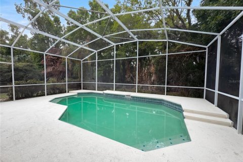 House in Oviedo, Florida 4 bedrooms, 243.68 sq.m. № 2339668 - photo 26