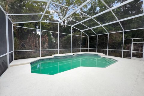 House in Oviedo, Florida 4 bedrooms, 243.68 sq.m. № 2339668 - photo 25