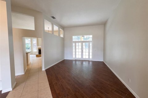 House in Oviedo, Florida 4 bedrooms, 243.68 sq.m. № 2339668 - photo 7