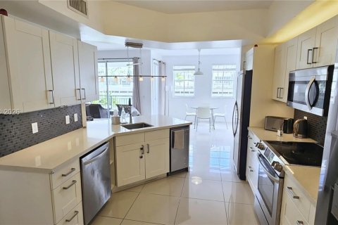 Купить таунхаус в Авентура, Флорида 5 комнат, 122.63м2, № 2077466 - фото 20