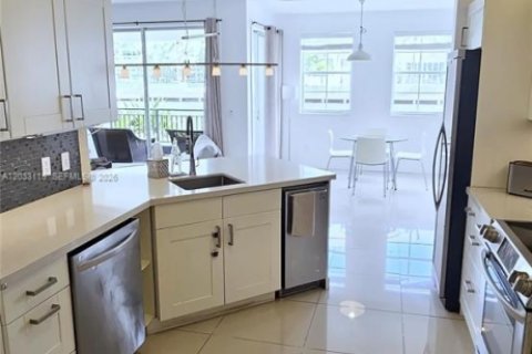 Купить таунхаус в Авентура, Флорида 5 комнат, 122.63м2, № 2077466 - фото 15