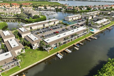 Condo in Tampa, Florida, 1 bedroom  № 2388144
