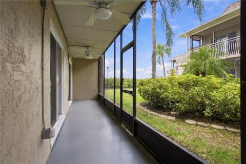 Condo in Tampa, Florida, 1 bedroom  № 2388144 - photo 12