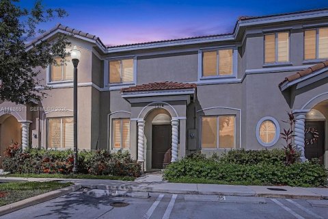 Touwnhouse à Homestead, Floride 3 chambres, 120.96 m2 № 2080075