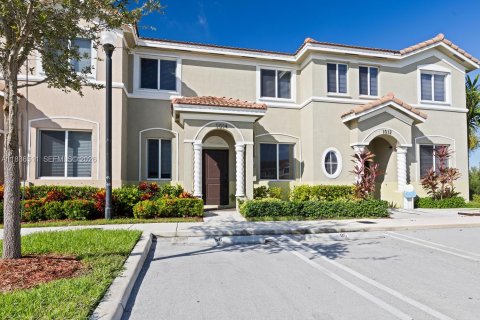 Touwnhouse à louer à Homestead, Floride: 3 chambres, 120.96 m2 № 2080075 - photo 3