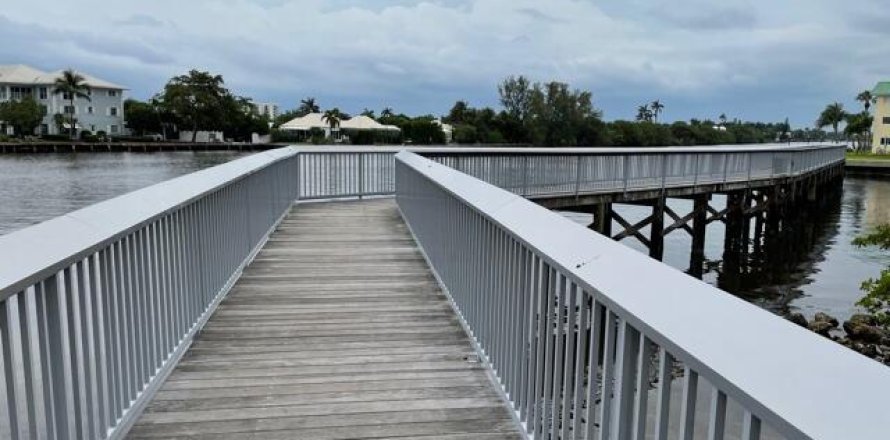 Villa ou maison à Boynton Beach, Floride 3 chambres, 120.87 m2 № 1177445