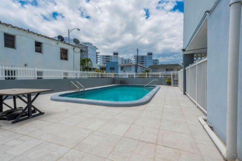 Copropriété à vendre à Miami Beach, Floride: 2 chambres, 109.16 m2 № 2153775 - photo 20