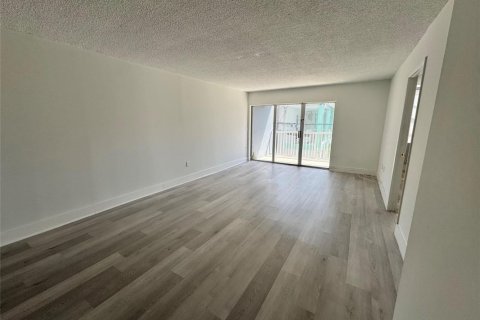Copropriété à vendre à Miami Beach, Floride: 2 chambres, 109.16 m2 № 2153775 - photo 8