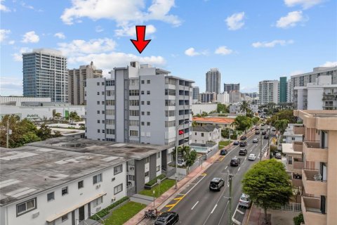 Copropriété à vendre à Miami Beach, Floride: 2 chambres, 109.16 m2 № 2153775 - photo 16