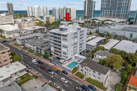 Copropriété à vendre à Miami Beach, Floride: 2 chambres, 109.16 m2 № 2153775 - photo 15