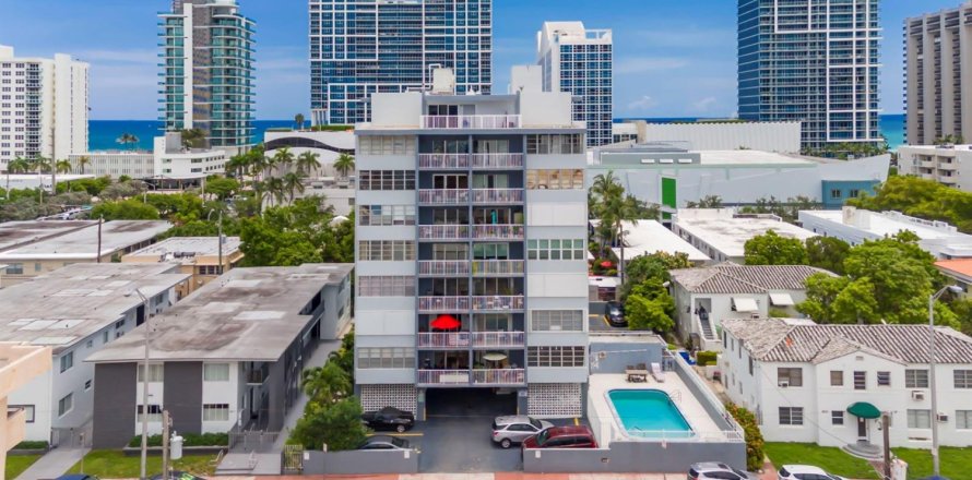 Condo à Miami Beach, Floride, 2 chambres № 2153775