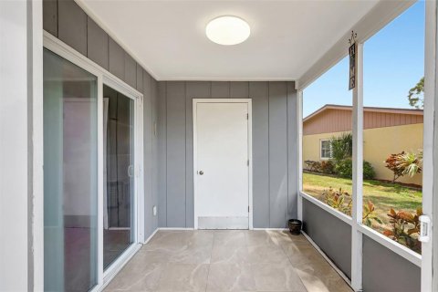 Купить кондоминиум в Сарасота, Флорида 8 комнат, 109.44м2, № 1598422 - фото 30