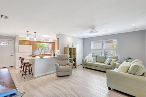 Купить кондоминиум в Сарасота, Флорида 8 комнат, 109.44м2, № 1598422 - фото 10