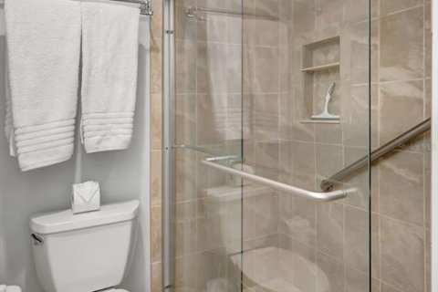 Купить кондоминиум в Сарасота, Флорида 8 комнат, 109.44м2, № 1598422 - фото 26
