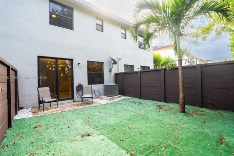 Townhouse in Miami Lakes, Florida 3 bedrooms, 137.12 sq.m. № 1976303 - photo 28