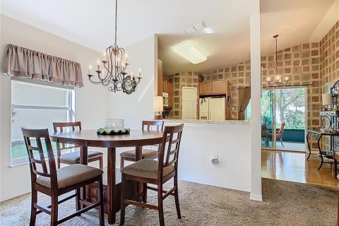 Villa ou maison à vendre à Poinciana, Floride: 2 chambres, 100.8 m2 № 1578642 - photo 10