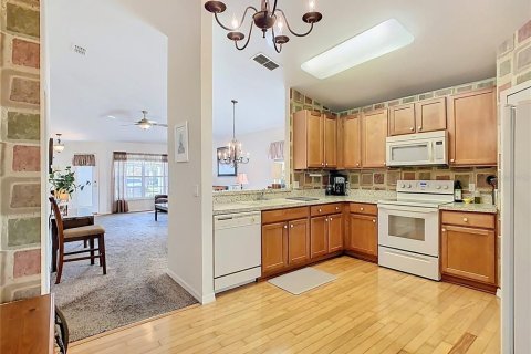 Villa ou maison à vendre à Poinciana, Floride: 2 chambres, 100.8 m2 № 1578642 - photo 11