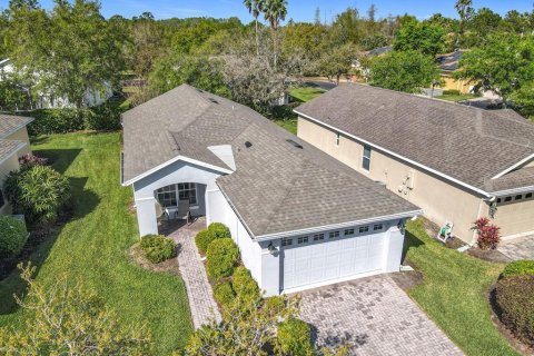 Villa ou maison à vendre à Poinciana, Floride: 2 chambres, 100.8 m2 № 1578642 - photo 1