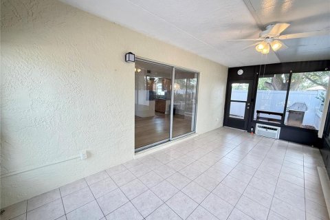 Copropriété à louer à Clearwater, Floride: 2 chambres, 102.19 m2 № 2095685 - photo 17