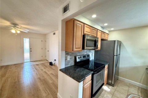 Copropriété à louer à Clearwater, Floride: 2 chambres, 102.19 m2 № 2095685 - photo 7