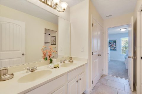 Villa ou maison à vendre à Davenport, Floride: 6 chambres, 281.68 m2 № 2095438 - photo 9