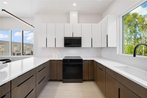 Adosado en alquiler en Saint Petersburg, Florida, 3 dormitorios, 168.52 m2 № 1856131 - foto 12