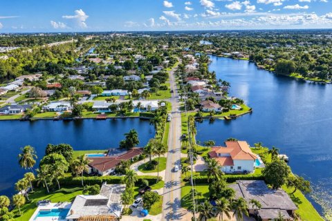 Villa ou maison à vendre à West Palm Beach, Floride: 4 chambres, 255.48 m2 № 2422522 - photo 17
