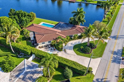 Villa ou maison à vendre à West Palm Beach, Floride: 4 chambres, 255.48 m2 № 2422522 - photo 21