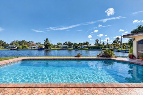 Villa ou maison à vendre à West Palm Beach, Floride: 4 chambres, 255.48 m2 № 2422522 - photo 16