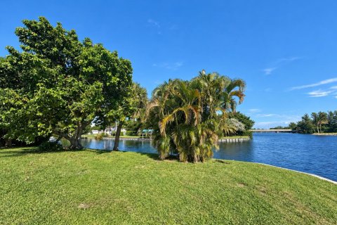 Villa ou maison à vendre à West Palm Beach, Floride: 4 chambres, 255.48 m2 № 2422522 - photo 25