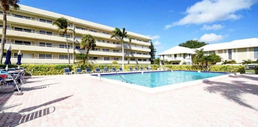 Condominio en Boca Raton, Florida, 2 dormitorios № 1079062