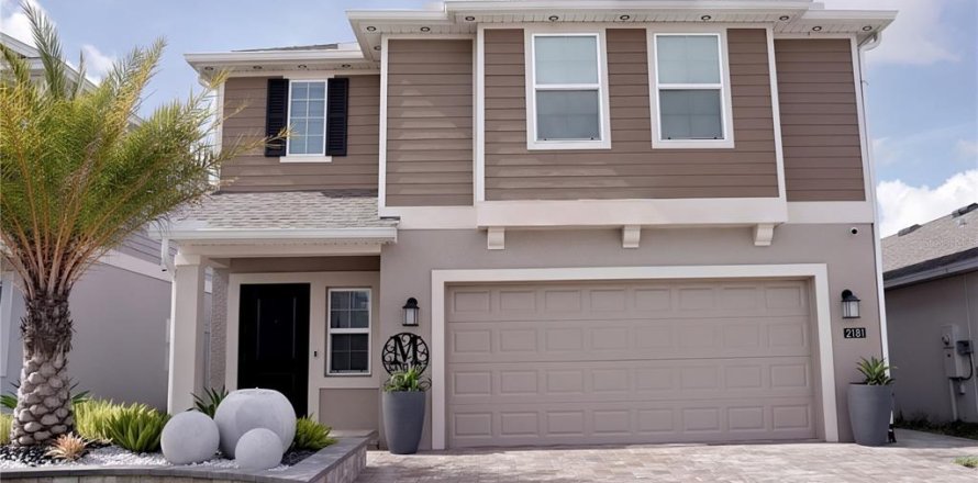 House in Davenport, Florida 4 bedrooms, 179.49 sq.m. № 2201365