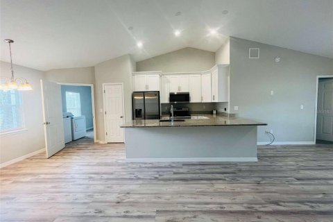 Casa en alquiler en Lakeland, Florida, 3 dormitorios, 129.88 m2 № 1835613 - foto 2