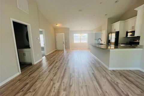 Casa en alquiler en Lakeland, Florida, 3 dormitorios, 129.88 m2 № 1835613 - foto 5