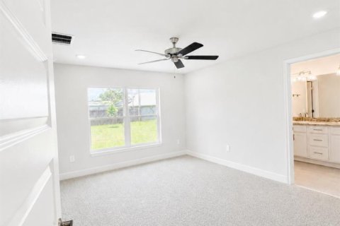 Villa ou maison à vendre à Port St. Lucie, Floride: 3 chambres, 143.07 m2 № 2261685 - photo 5