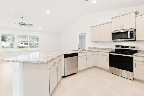 Villa ou maison à vendre à Port St. Lucie, Floride: 3 chambres, 143.07 m2 № 2261685 - photo 4