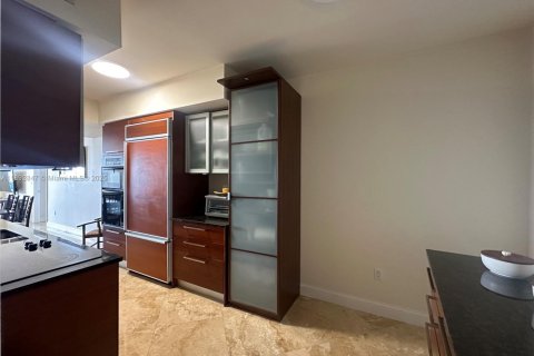 Condo in Hallandale Beach, Florida, 3 bedrooms  № 1953373 - photo 23