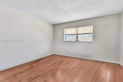 Adosado en alquiler en Lauderhill, Florida, 1 dormitorio, 67.82 m2 № 2024440 - foto 17