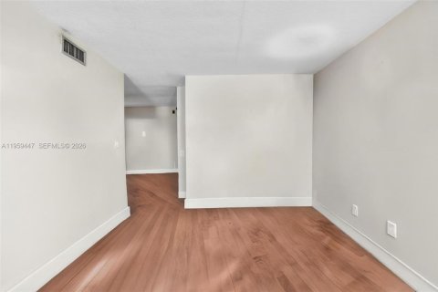 Adosado en alquiler en Lauderhill, Florida, 1 dormitorio, 67.82 m2 № 2024440 - foto 15