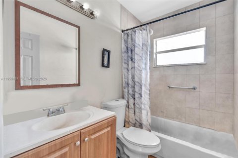 Adosado en alquiler en Lauderhill, Florida, 1 dormitorio, 67.82 m2 № 2024440 - foto 20