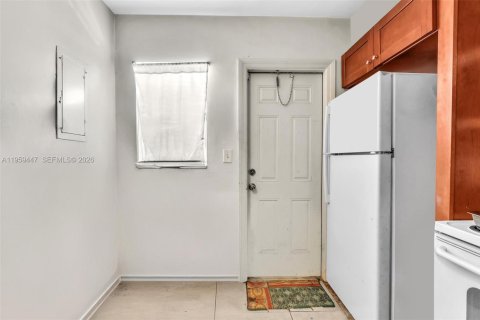 Adosado en alquiler en Lauderhill, Florida, 1 dormitorio, 67.82 m2 № 2024440 - foto 12
