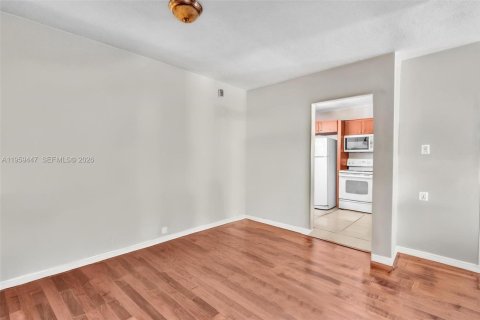 Adosado en alquiler en Lauderhill, Florida, 1 dormitorio, 67.82 m2 № 2024440 - foto 7