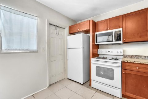 Adosado en alquiler en Lauderhill, Florida, 1 dormitorio, 67.82 m2 № 2024440 - foto 9