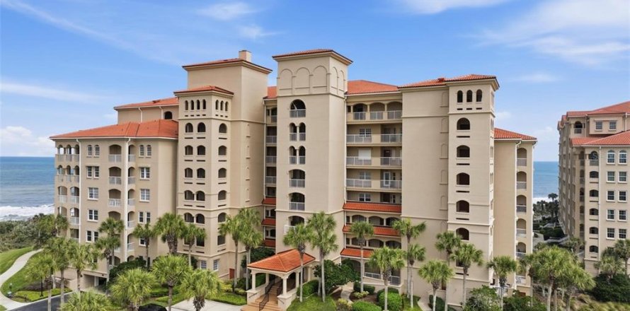 Condominio en Palm Coast, Florida, 2 dormitorios  № 2104832