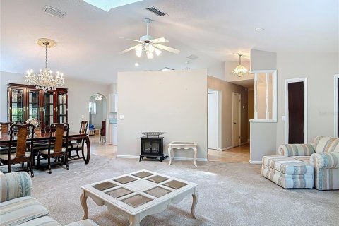 Casa en venta en Leesburg, Florida, 2 dormitorios, 167.22 m2 № 1918360 - foto 8