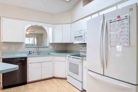 Casa en venta en Leesburg, Florida, 2 dormitorios, 167.22 m2 № 1918360 - foto 20