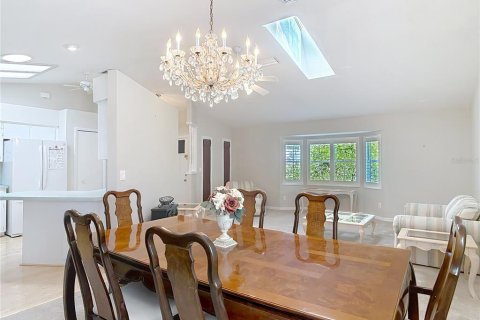 Casa en venta en Leesburg, Florida, 2 dormitorios, 167.22 m2 № 1918360 - foto 13
